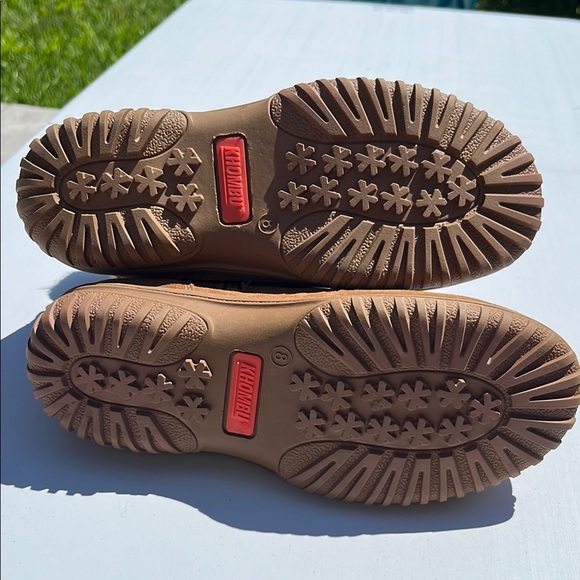 NWOT Khombu Tan Suede Winter Boots - Picture 9 of 12